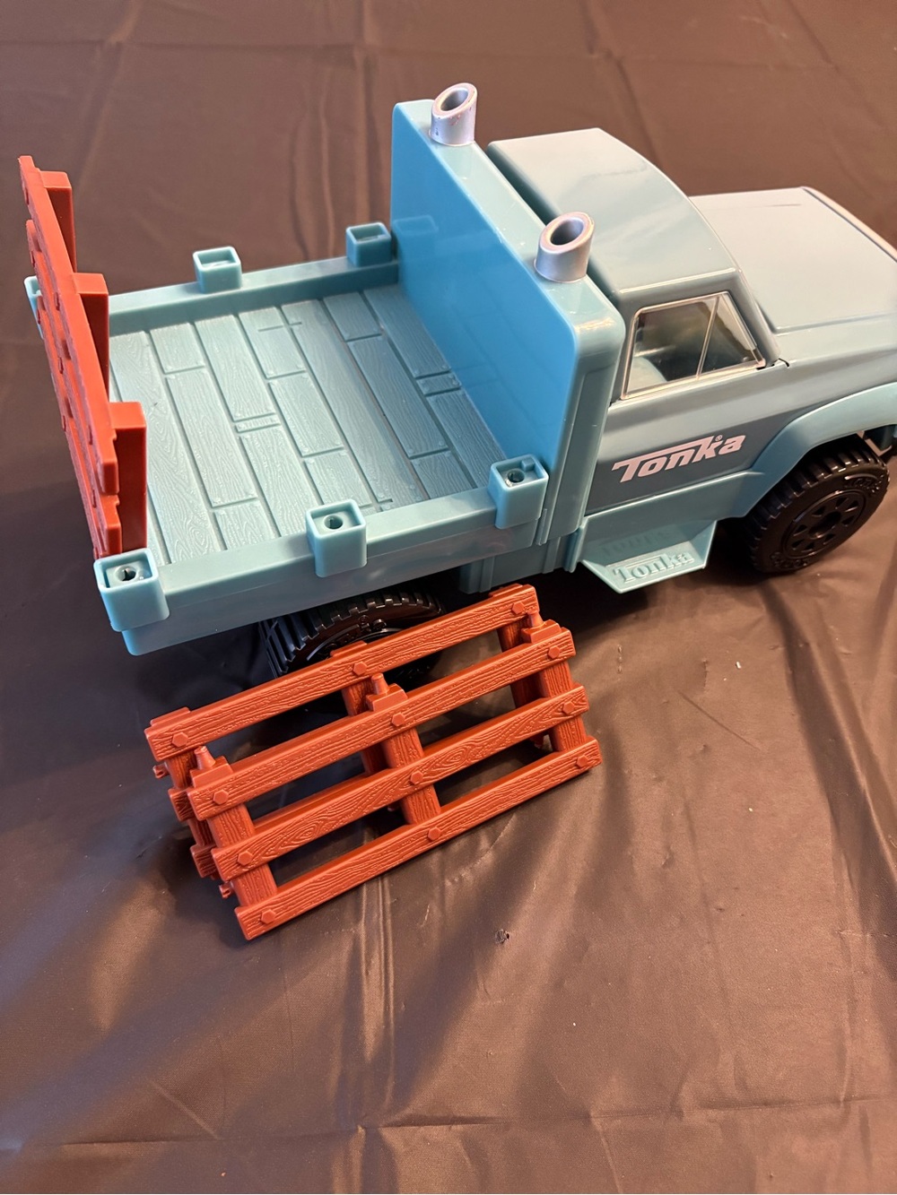Lincoln Logs Cruisin Tonka -Light Blue Stake Bed Truck - Truck only - Picture 10 of 10